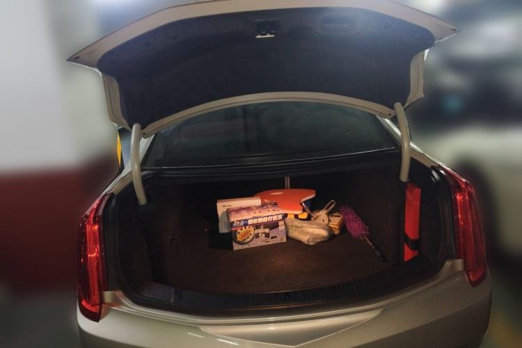 Used Cadillac XTS 2015 28T Comfort Model Trunk