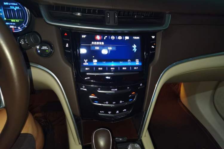 Used Cadillac XTS 2016 28T Tech Edition Audio And AC Panel