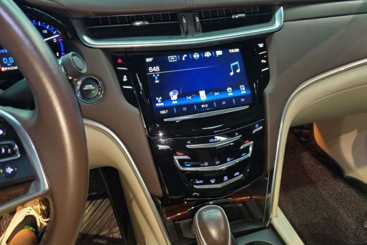Used Cadillac XTS 2016 28T Tech Edition Audio And AC Panel