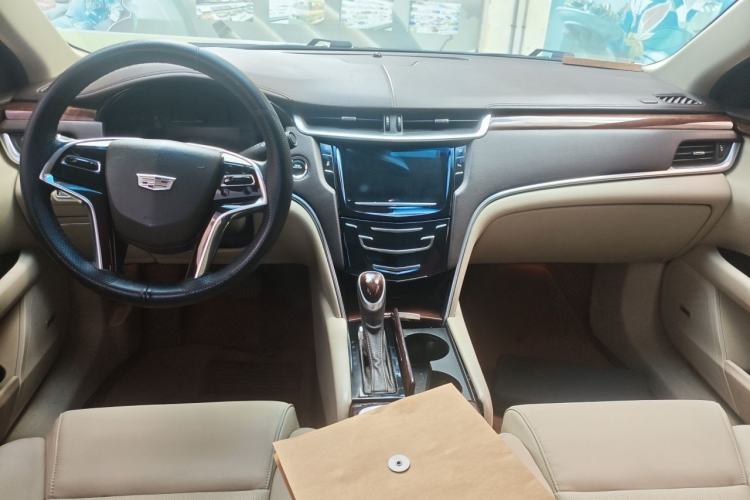 Used Cadillac XTS 2016 28T Elite Edition Center Console
