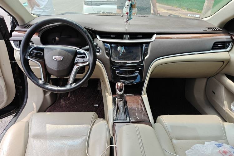Used Cadillac XTS 2016 28T Elite Edition Center Console