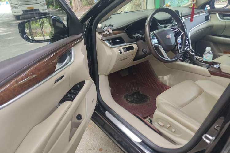 Used Cadillac XTS 2016 28T Luxury Model Driver Seat