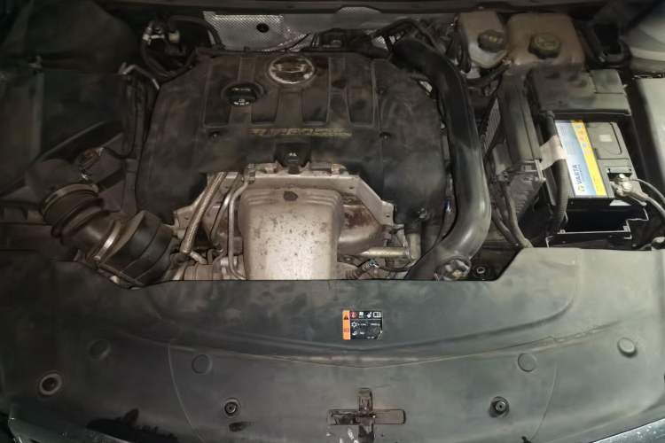Used Cadillac XTS 2016 28T Elite Edition Engine Bay