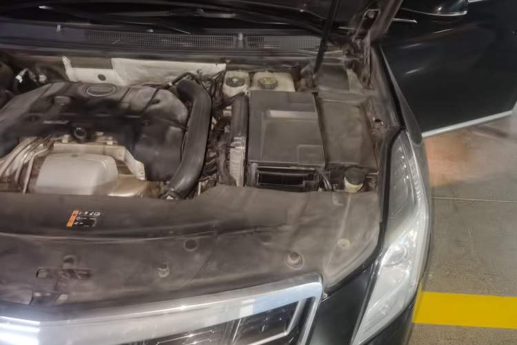 Used Cadillac XTS 2016 28T Tech Edition Engine Bay Left