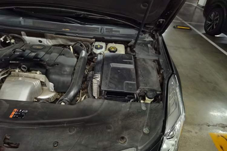Used Cadillac XTS 2016 28T Tech Edition Engine Bay Left