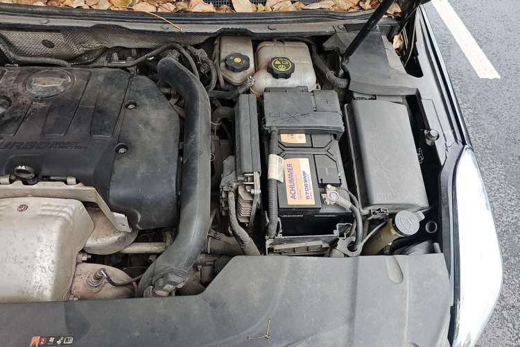 Used Cadillac XTS 2016 28T Elite Edition Engine Bay Left