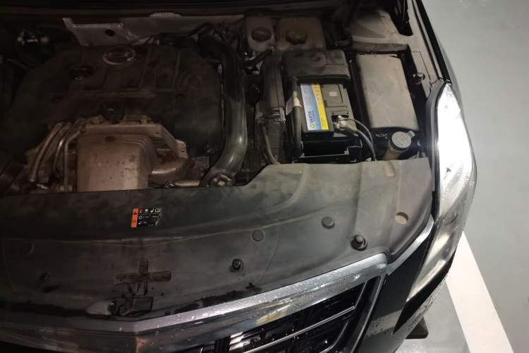 Used Cadillac XTS 2016 28T Elite Edition Engine Bay Left