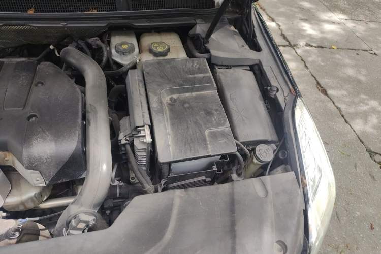 Used Cadillac XTS 2016 28T Luxury Model Engine Bay Left