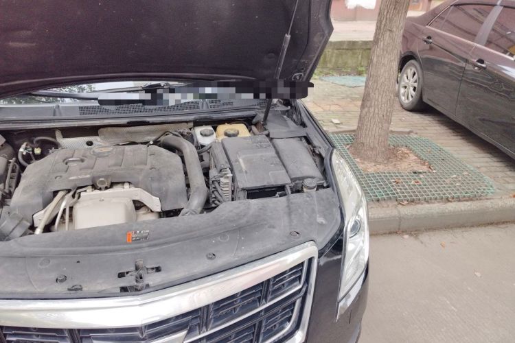 Used Cadillac XTS 2016 28T Tech Edition Engine Bay Left