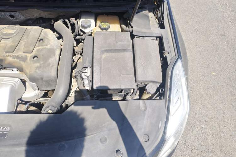 Used Cadillac XTS 2016 28T Elite Edition Engine Bay Left