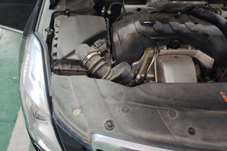 Used Cadillac XTS 2016 28T Tech Edition Engine Bay Right