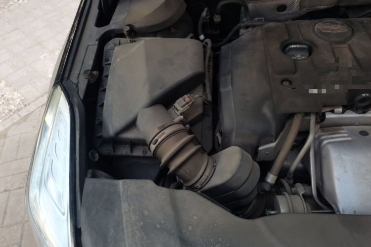 Used Cadillac XTS 2016 28T Luxury Model Engine Bay Right