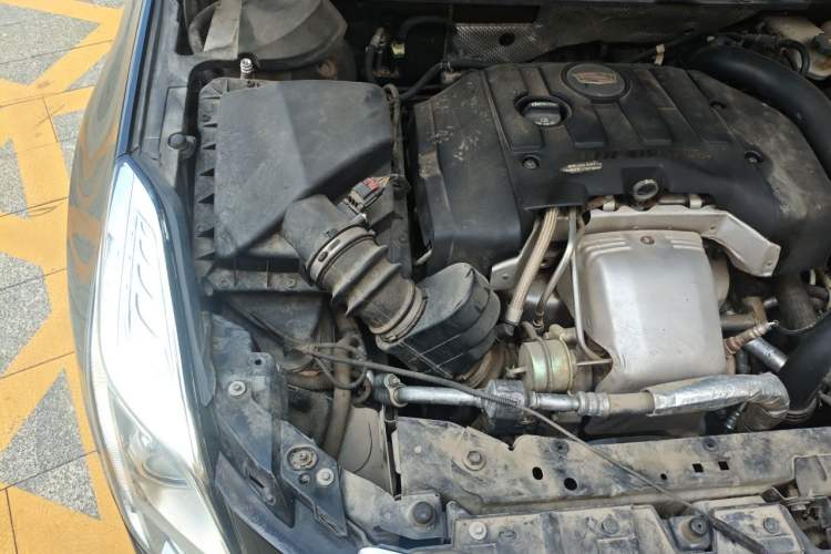 Used Cadillac XTS 2016 28T Elite Edition Engine Bay Right