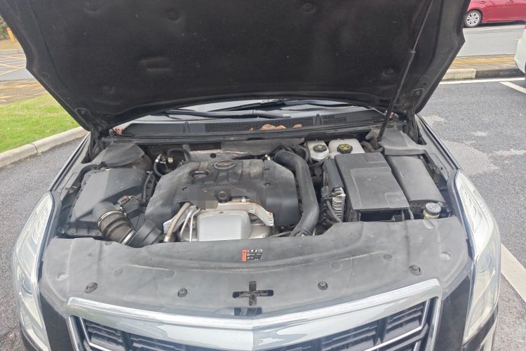 Used Cadillac XTS 2016 28T Elite Edition Engine Bay