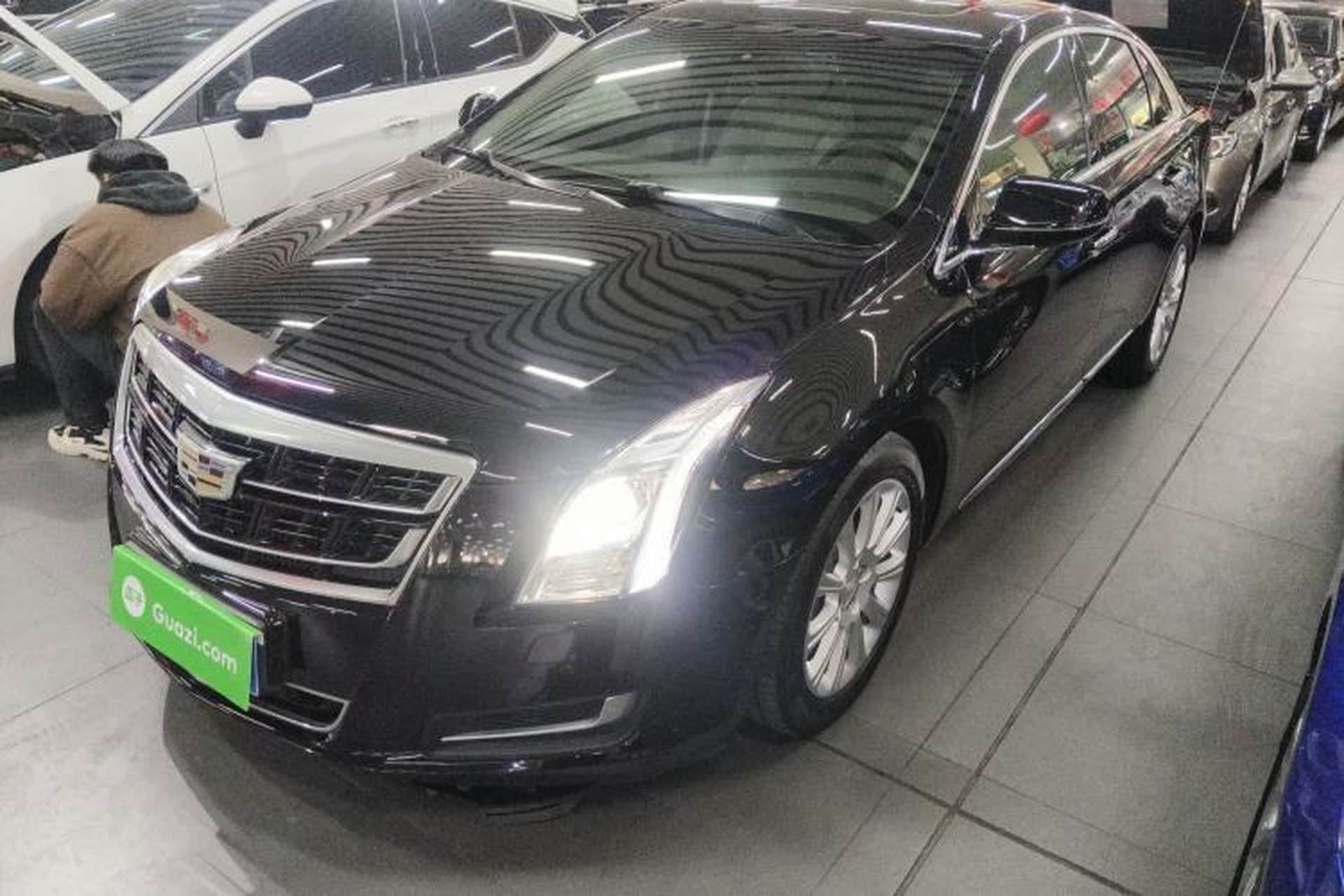 Used Cadillac XTS 2016 28T Tech Edition Front Left 45 Deg