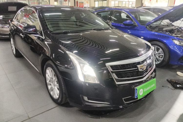 Used Cadillac XTS 2016 28T Tech Edition Front Right 45 Deg
