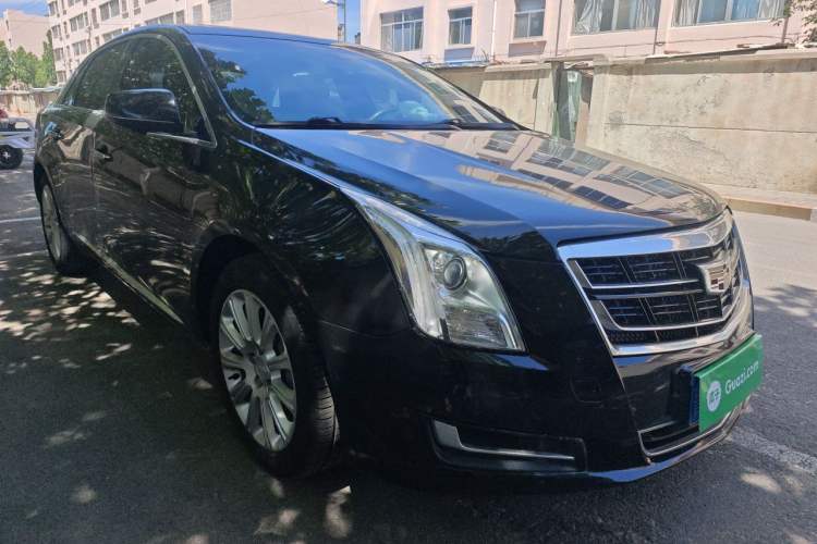 Used Cadillac XTS 2016 28T Tech Edition Front Right 45 Deg
