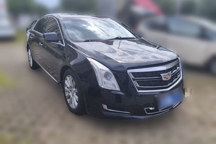 Used Cadillac XTS 2016 28T Elite Edition Front Right 45 Deg