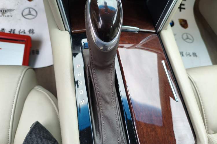 Used Cadillac XTS 2016 28T Elite Edition Gear Lever