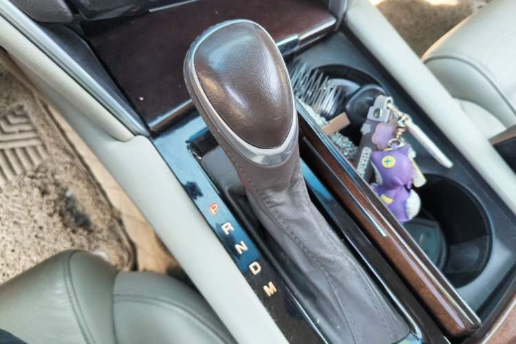Used Cadillac XTS 2016 28T Tech Edition Gear Lever