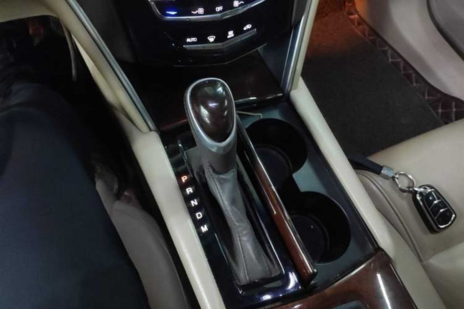 Used Cadillac XTS 2016 28T Elite Edition Gear Lever