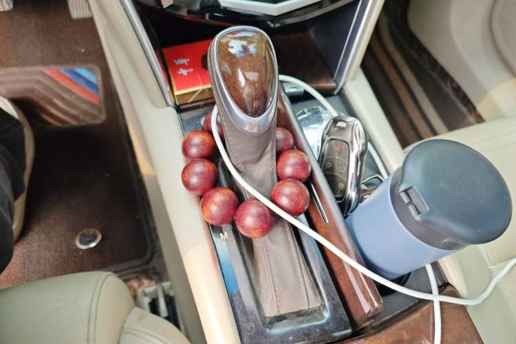 Used Cadillac XTS 2016 28T Elite Edition Gear Lever