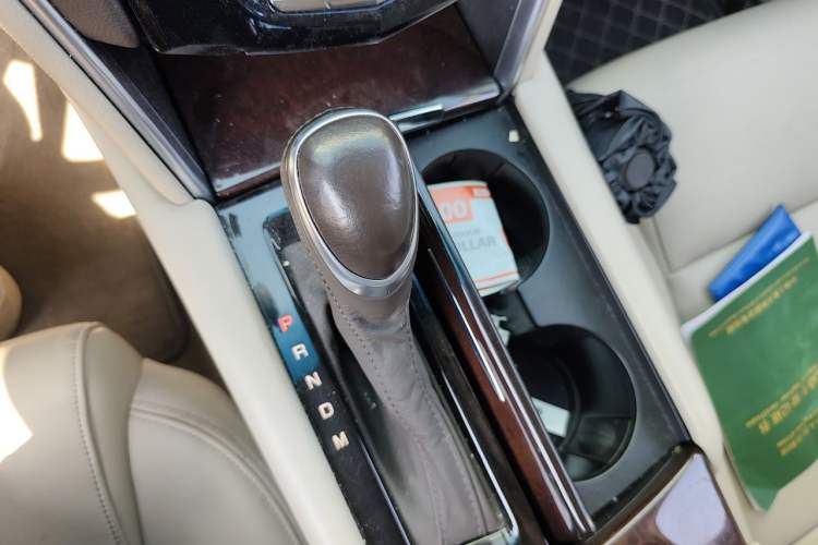 Used Cadillac XTS 2016 28T Tech Edition Gear Lever