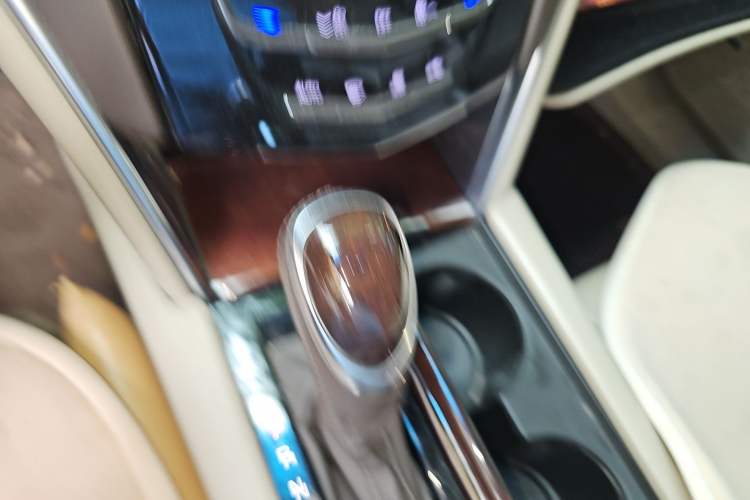 Used Cadillac XTS 2016 28T Elite Edition Gear Lever