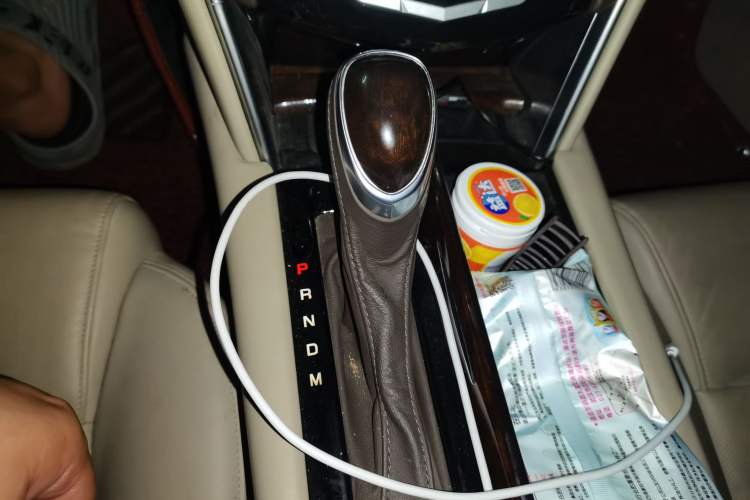 Used Cadillac XTS 2016 28T Elite Edition Gear Lever