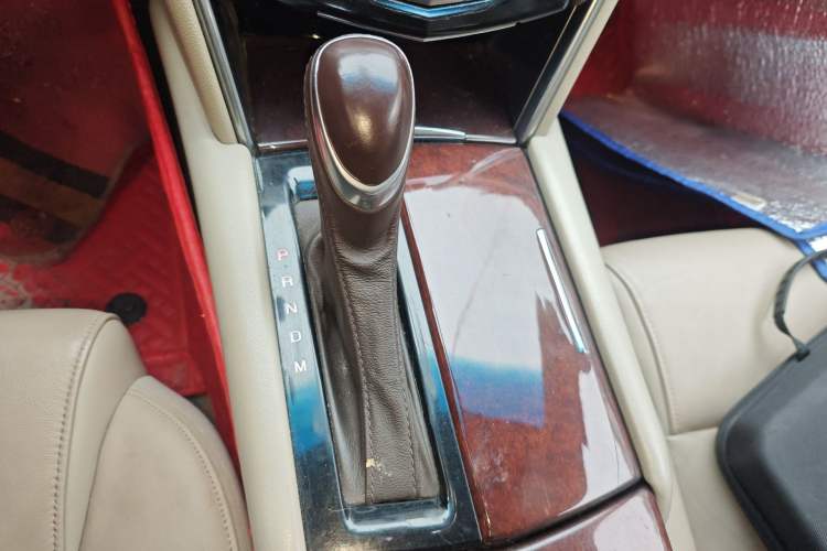 Used Cadillac XTS 2016 28T Tech Edition Gear Lever