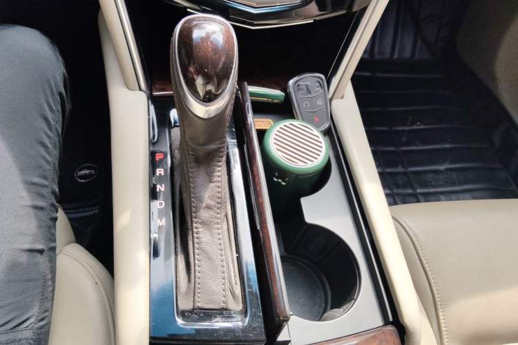 Used Cadillac XTS 2016 28T Elite Edition Gear Lever