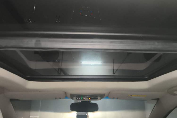 Used Cadillac XTS 2016 28T Elite Edition Headliner