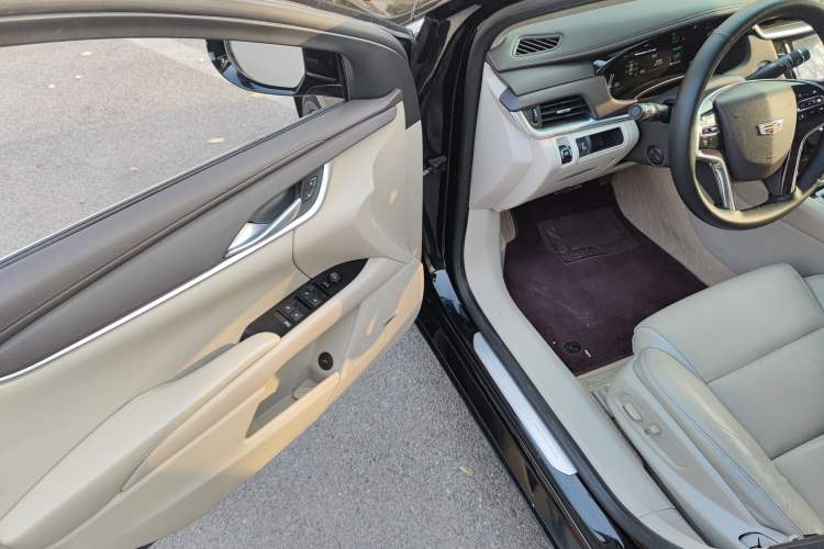 Used Cadillac XTS 2016 28T Tech Edition Interior 3