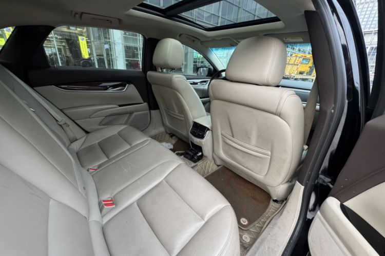 Used Cadillac XTS 2016 28T Elite Edition Interior 4