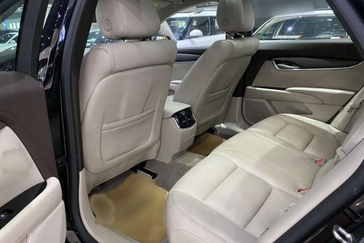 Used Cadillac XTS 2016 28T Tech Edition Interior 6
