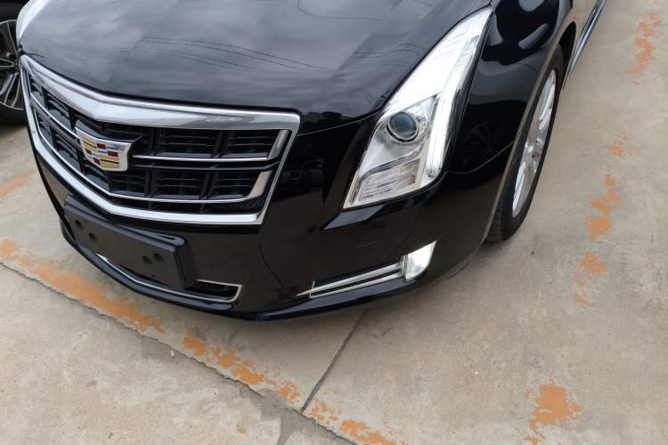 Used Cadillac XTS 2016 28T Elite Edition Left Front Headlight