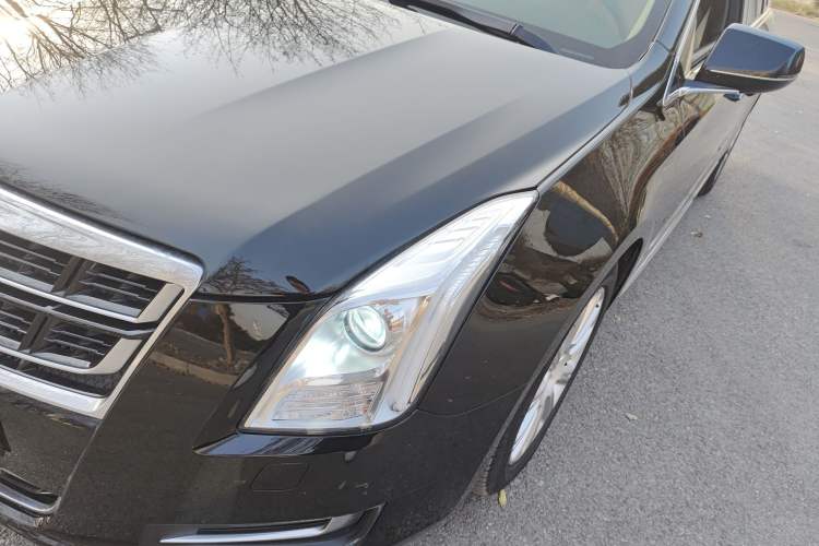 Used Cadillac XTS 2016 28T Tech Edition Left Front Headlight
