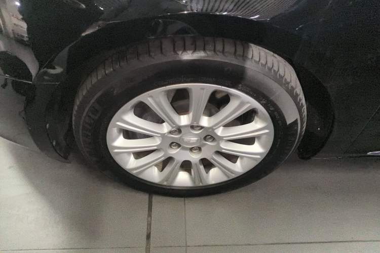 Used Cadillac XTS 2016 28T Tech Edition Left Front Wheel Hub