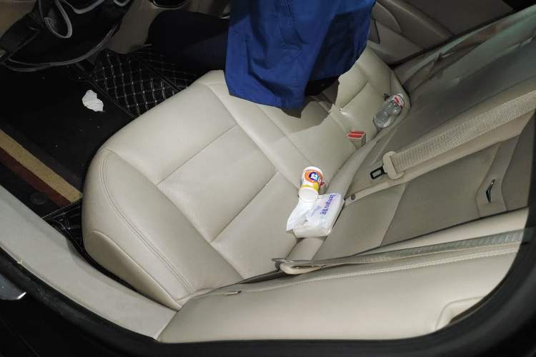 Used Cadillac XTS 2016 28T Tech Edition Left Rear Seat