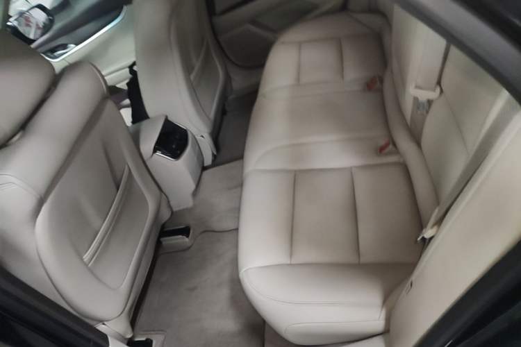 Used Cadillac XTS 2016 28T Tech Edition Left Rear Seat