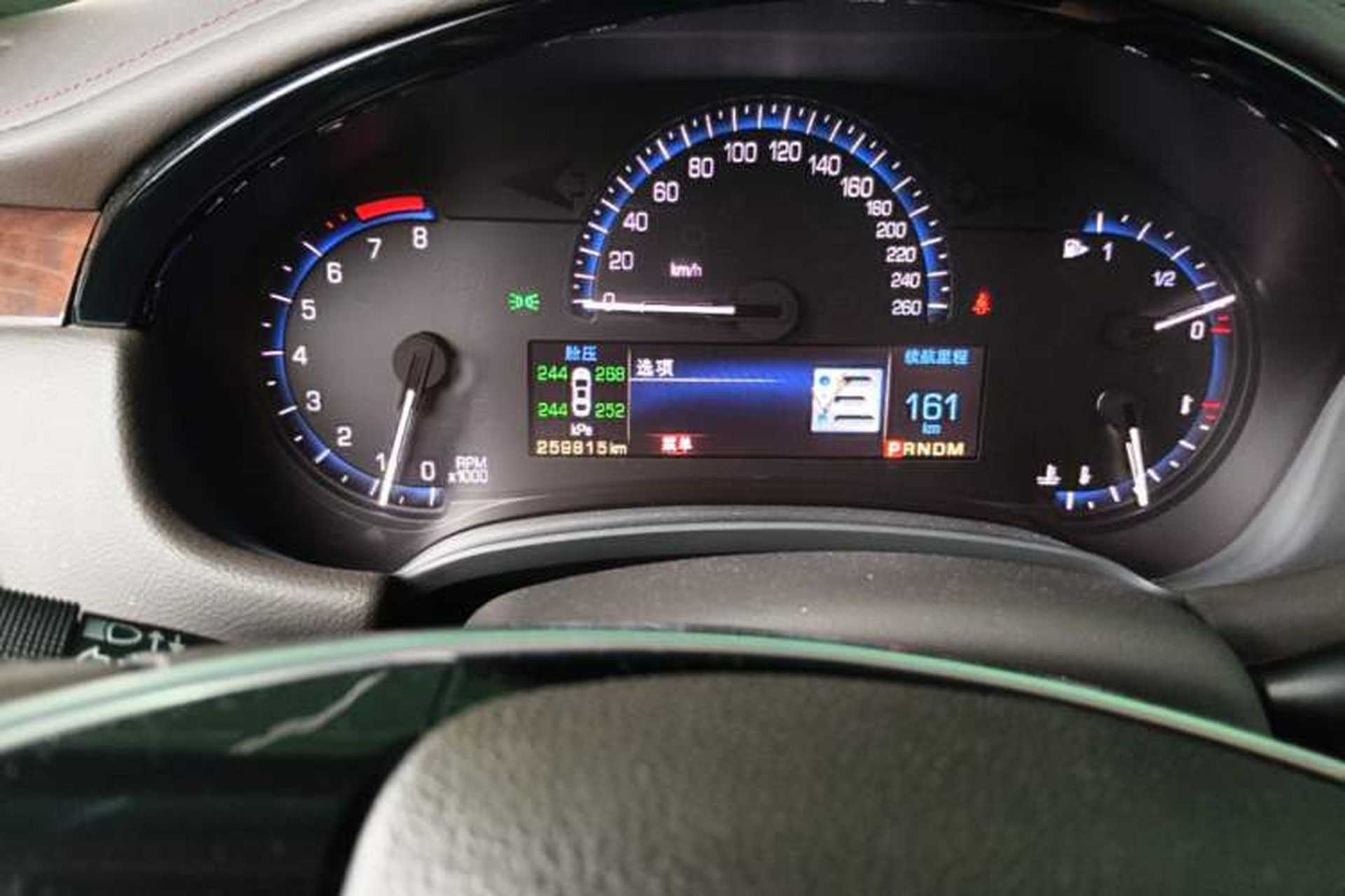 Used Cadillac XTS 2016 28T Elite Edition Odometer Close Up