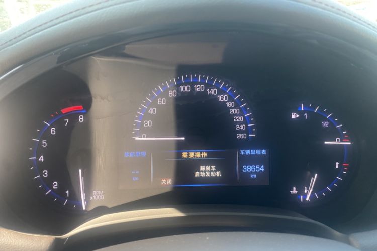 Used Cadillac XTS 2016 28T Tech Edition Odometer Close Up