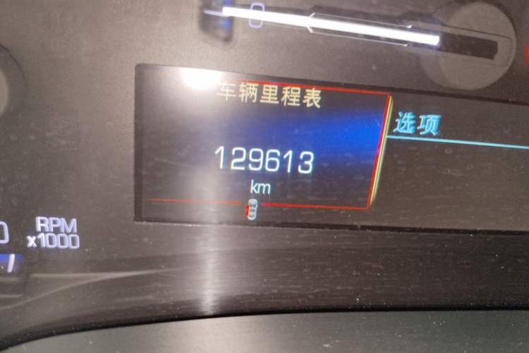 Used Cadillac XTS 2016 28T Tech Edition Odometer Close Up