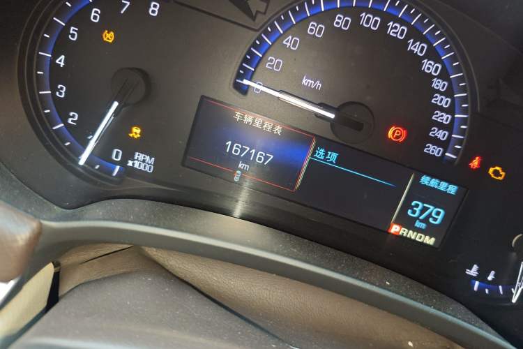 Used Cadillac XTS 2016 28T Tech Edition Odometer Close Up