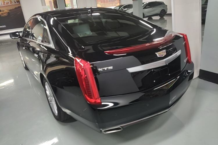 Used Cadillac XTS 2016 28T Tech Edition Rear Left 45 Deg