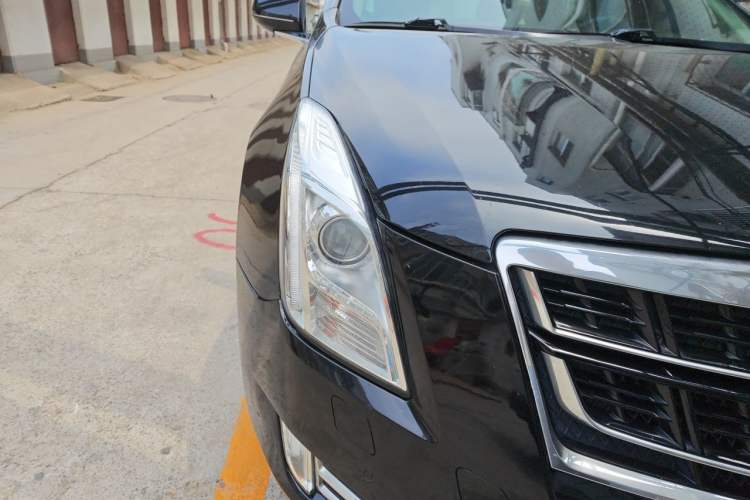 Used Cadillac XTS 2016 28T Elite Edition Right Front Headlight
