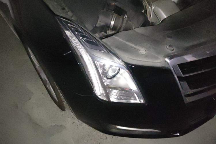 Used Cadillac XTS 2016 28T Tech Edition Right Front Headlight