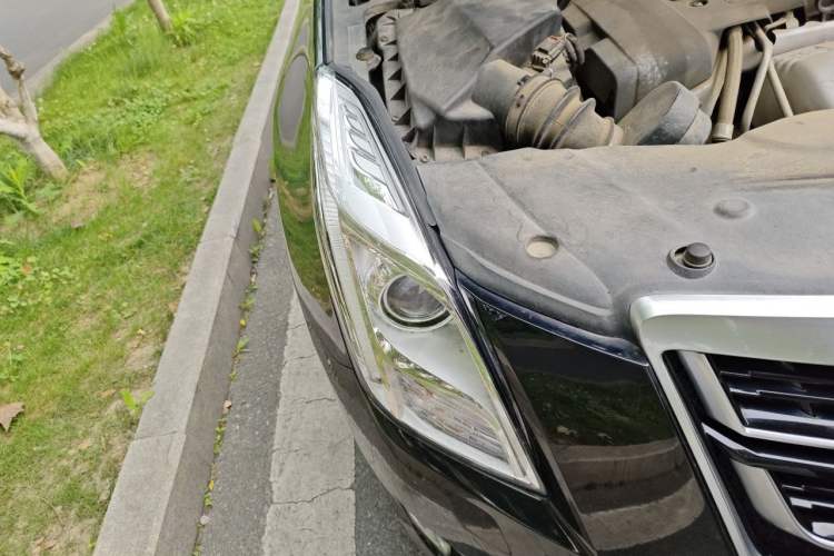 Used Cadillac XTS 2016 28T Elite Edition Right Front Headlight