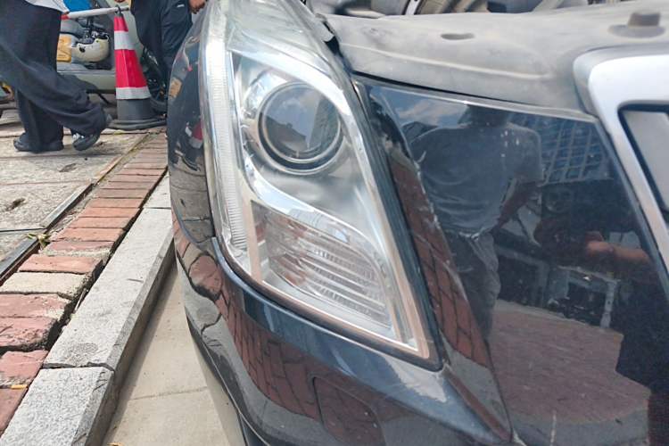 Used Cadillac XTS 2016 28T Tech Edition Right Front Headlight