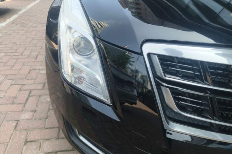 Used Cadillac XTS 2016 28T Tech Edition Right Front Headlight